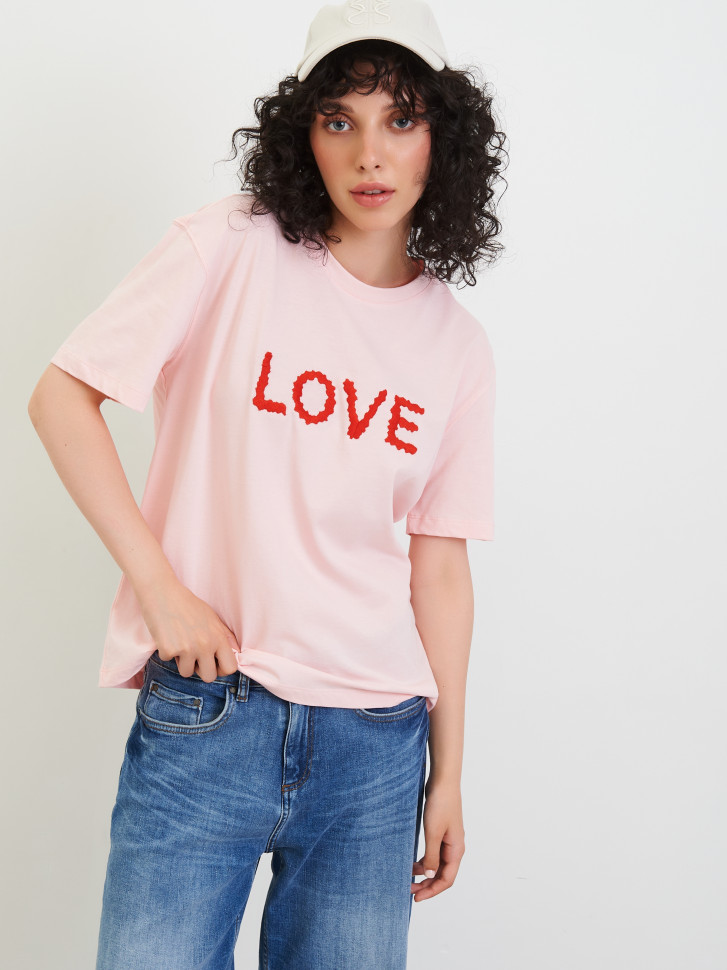 Футболка с принтом LOVE