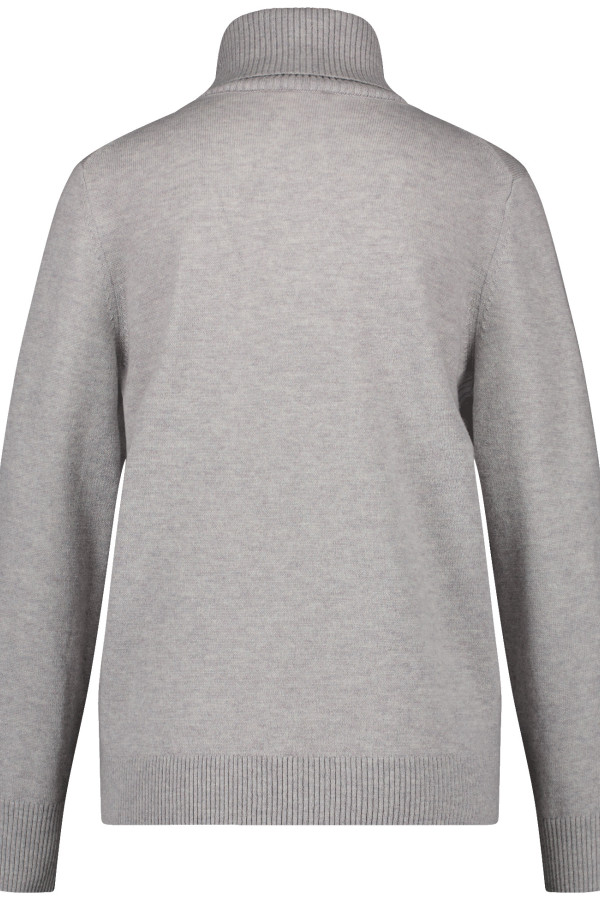 Водолазка прямого кроя