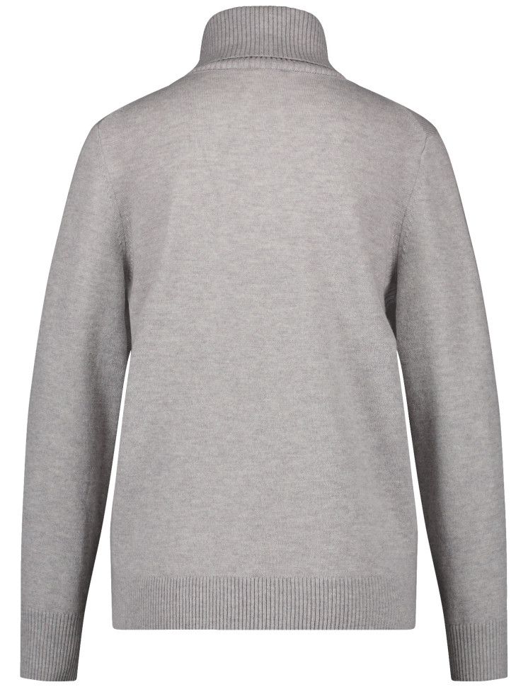 Водолазка прямого кроя