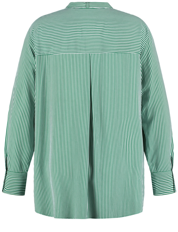 Блузка с бантом в полоску