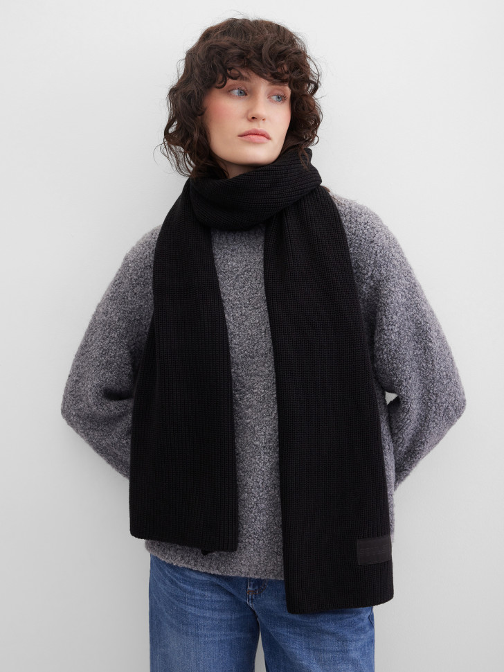 Шарф вязаный