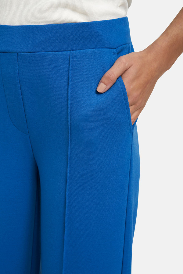 Брюки трикотажные