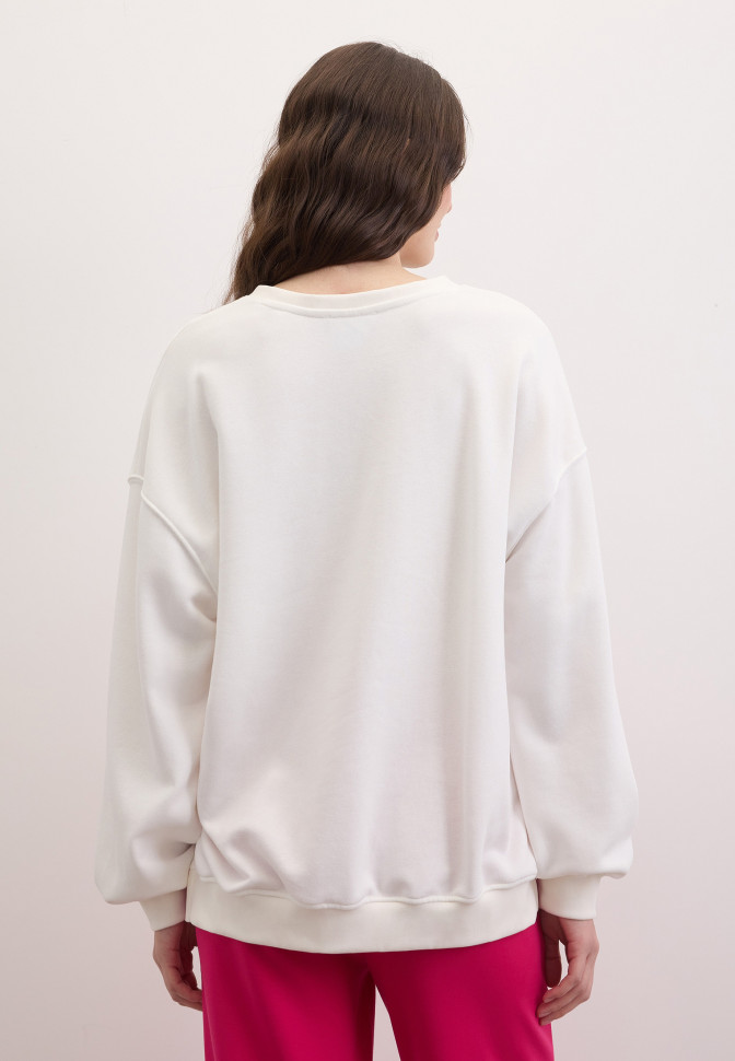 Свитшот оверсайз с разрезами и вышивкой пайетками