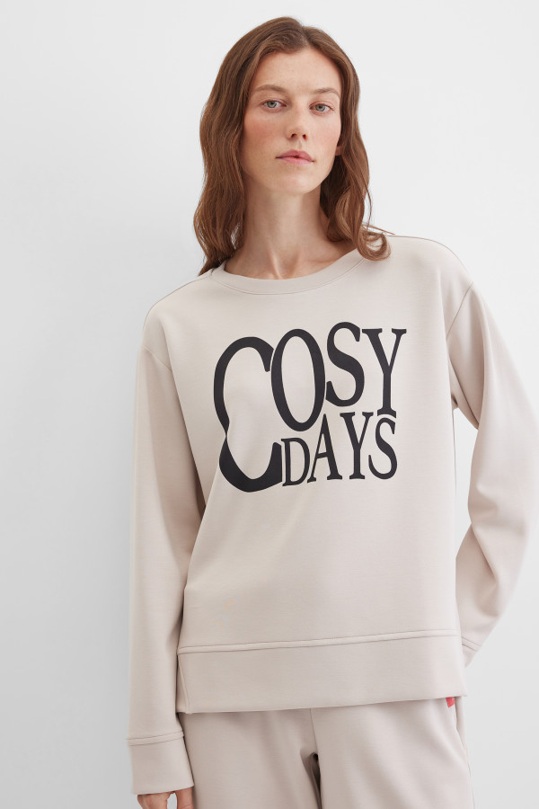 Свитшот с надписью