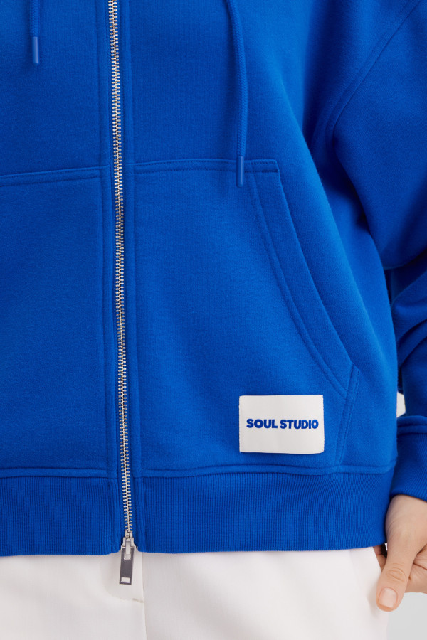 Толстовка с капюшоном