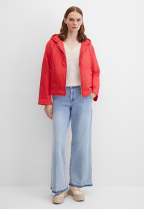 Куртка демисезонная укороченная