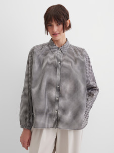 Блузка в клетку