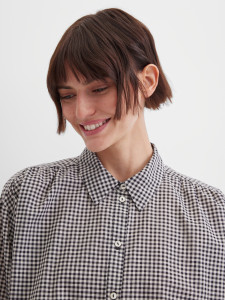 Блузка в клетку