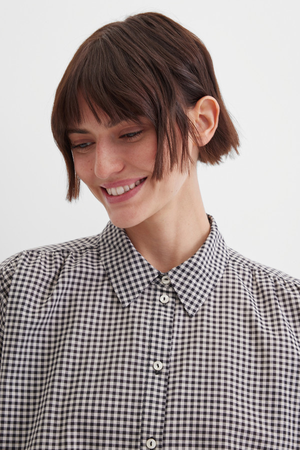 Блузка в клетку
