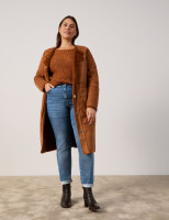 Джинсы зауженные