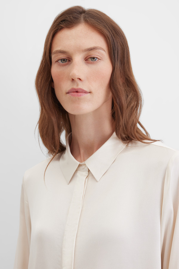 Блузка с длинным рукавом