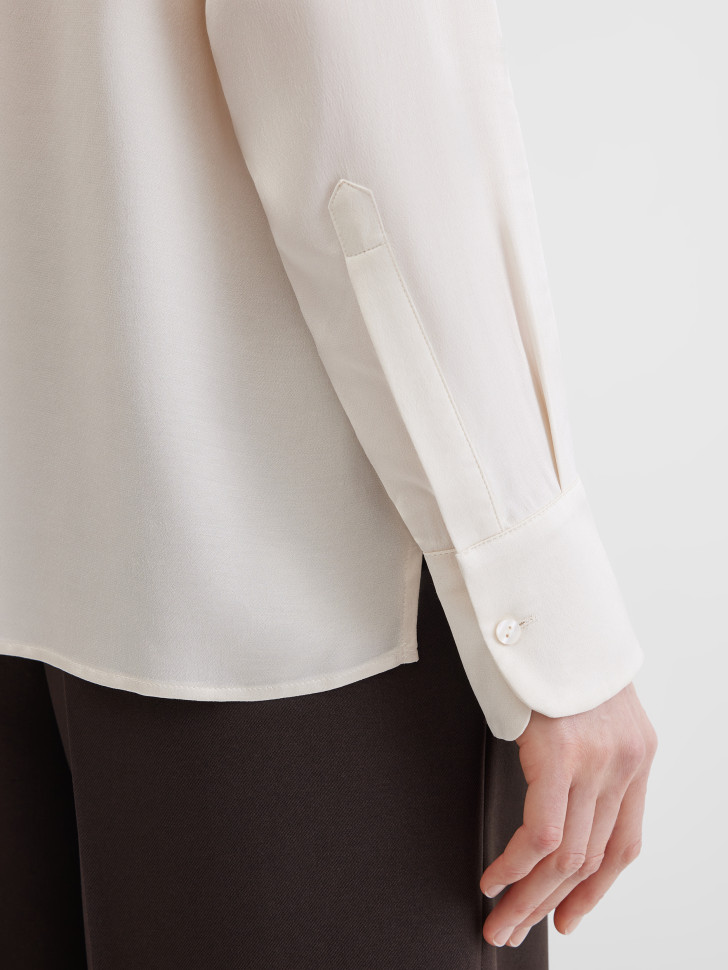 Блузка с длинным рукавом