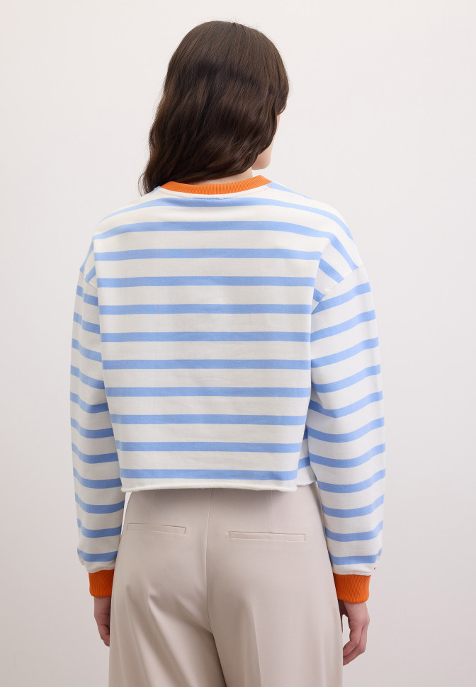 Свитшот свободный укороченный\