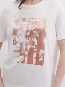 Футболка с абстрактным принтом