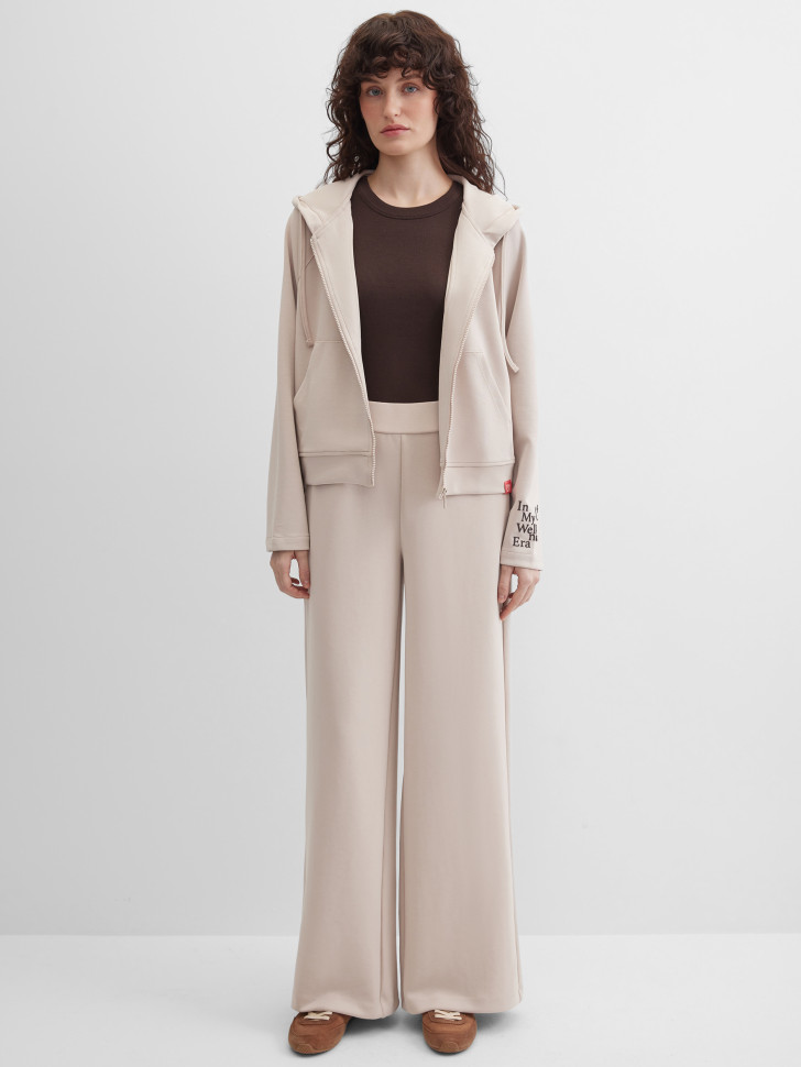 Толстовка с капюшоном