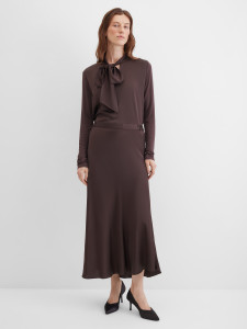 Блузка с бантом