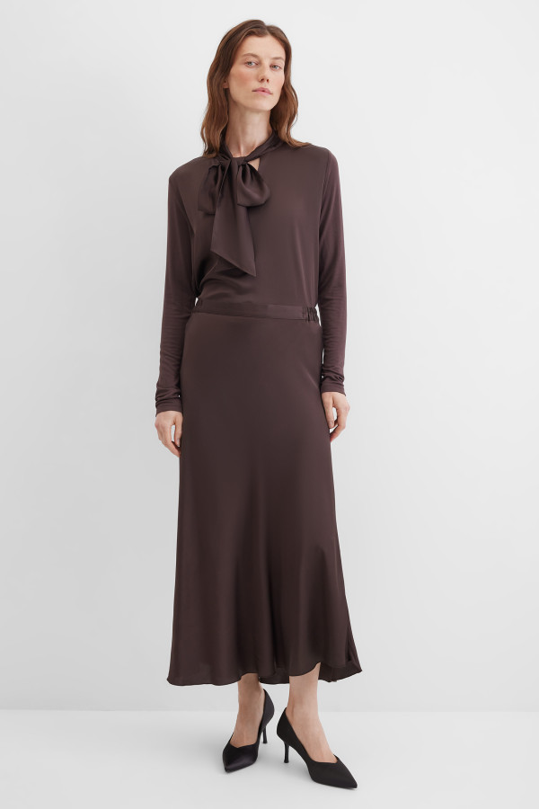 Блузка с бантом