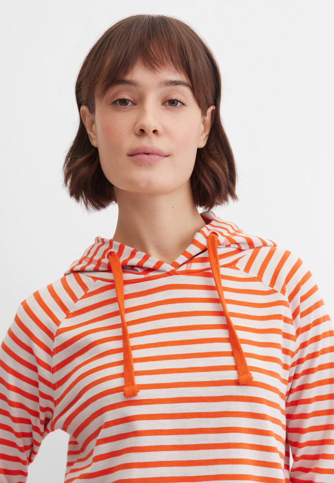 Лонгслив-худи с капюшоном