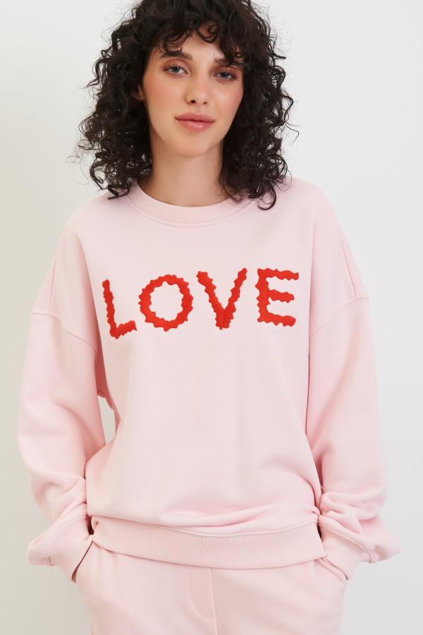 Свитшот с принтом LOVE