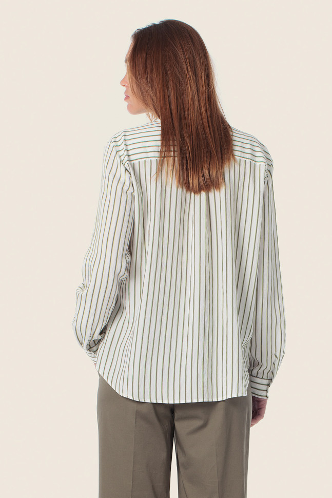 Блузка в полоску