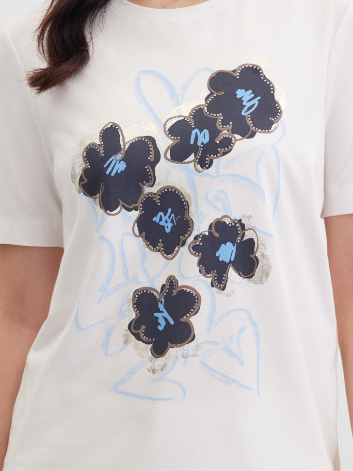 Футболка с цветочным принтом