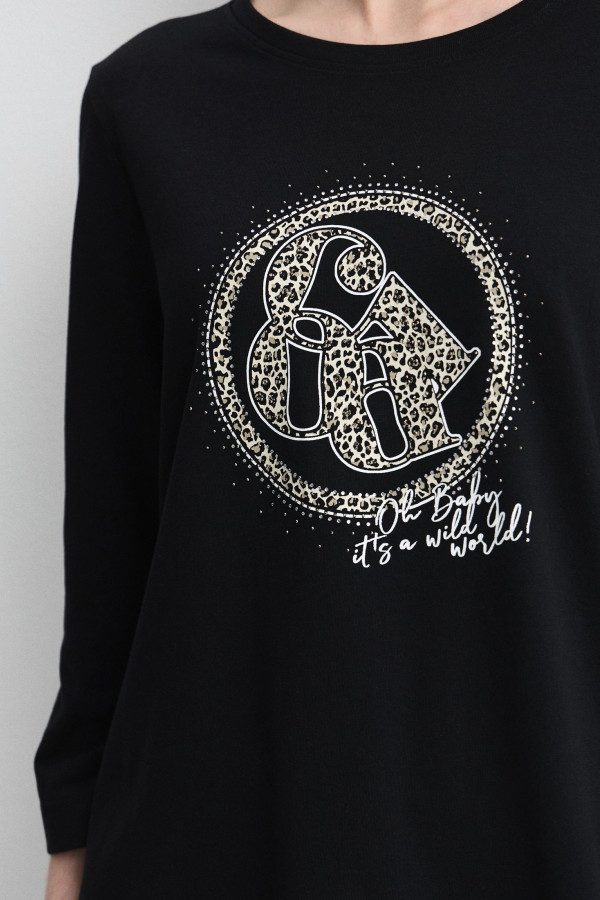 Футболка прямого силуэта