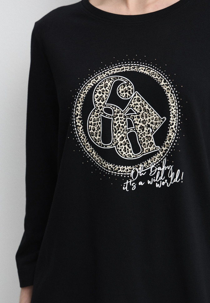 Футболка прямого силуэта