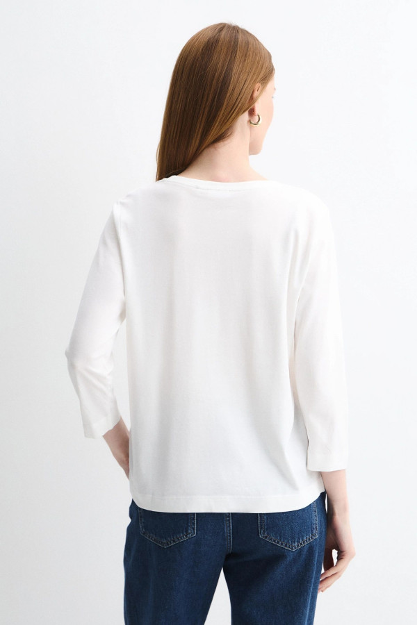 Футболка прямого силуэта