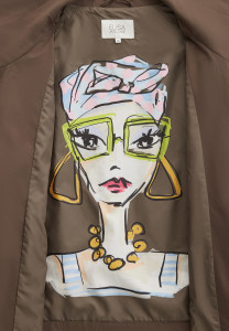 Куртка-ветровка с капюшоном