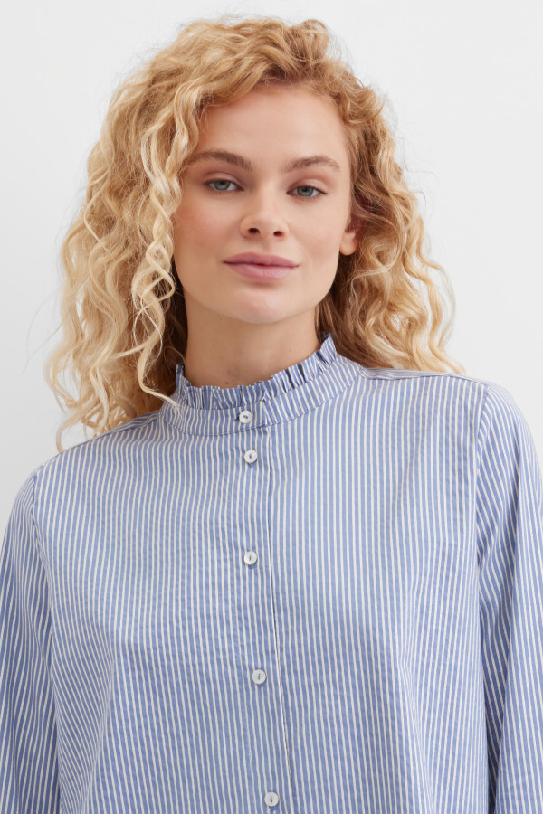 Блузка в полоску