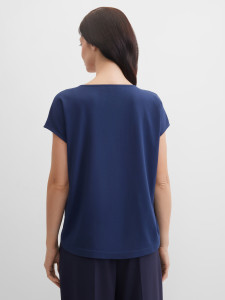 Футболка с абстрактным принтом