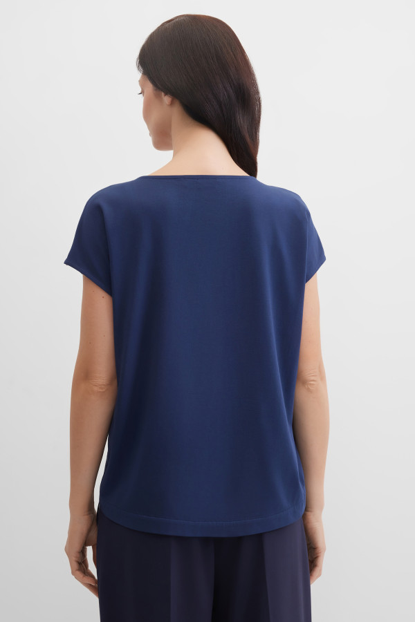 Футболка с абстрактным принтом