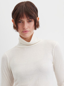 Водолазка в рубчик