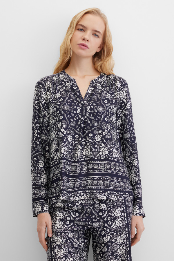 Блузка свободная