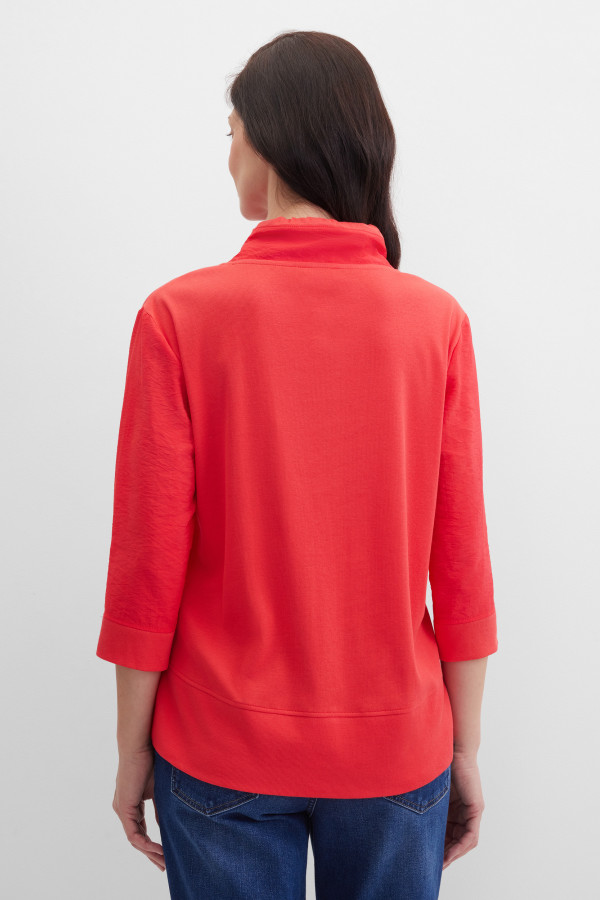 Лонгслив из жатой ткани