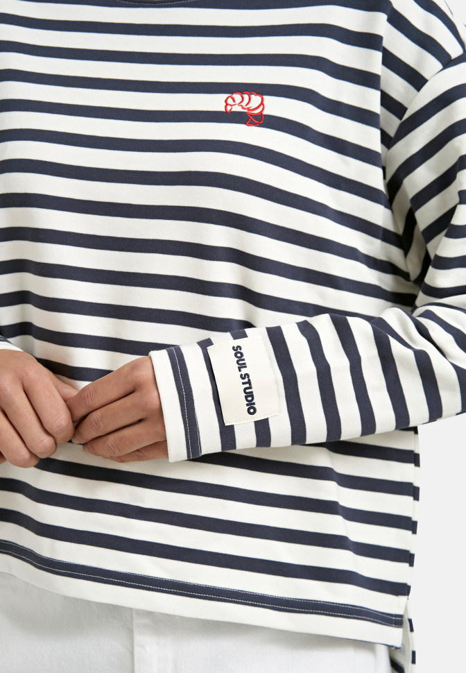 Свитшот свободный в полоску