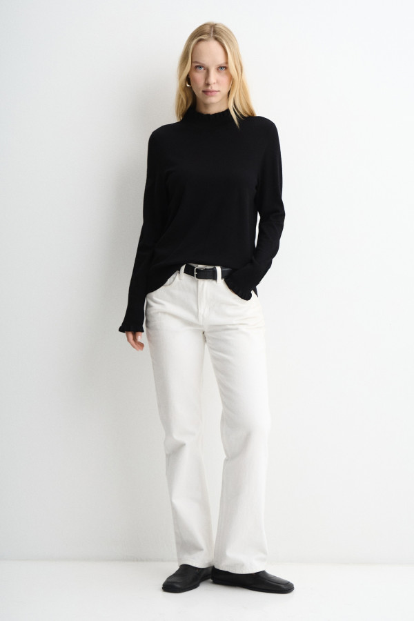 Водолазка с оборками