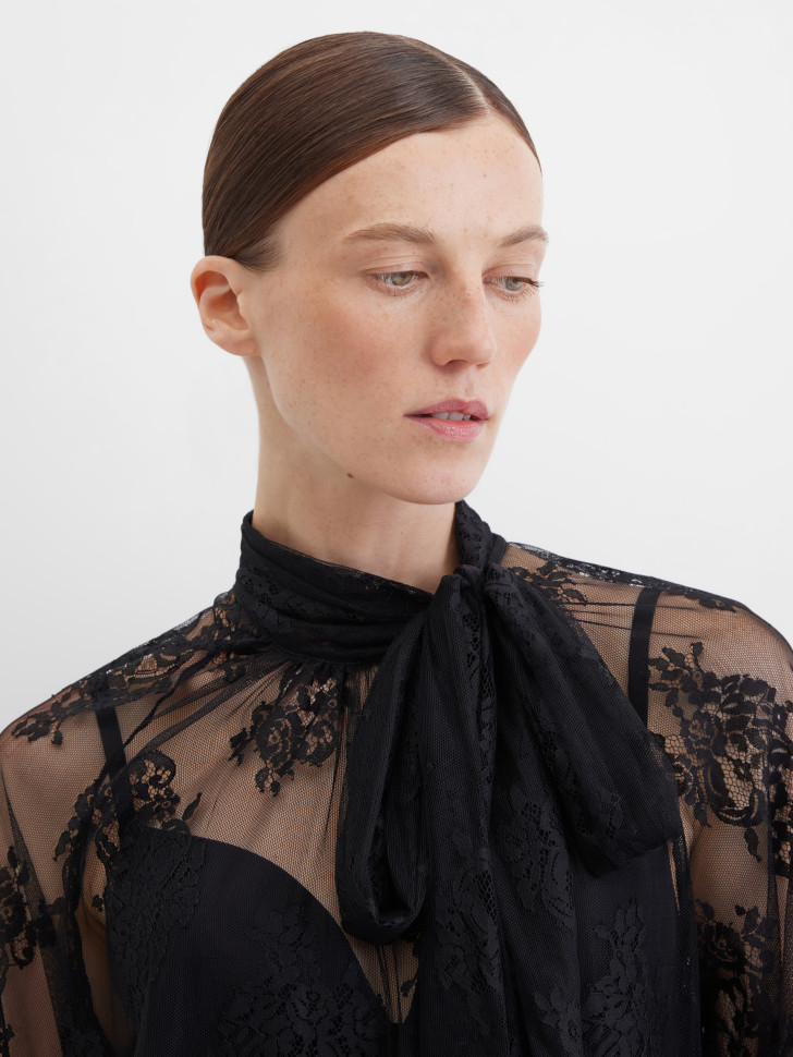 Блузка с длинным рукавом