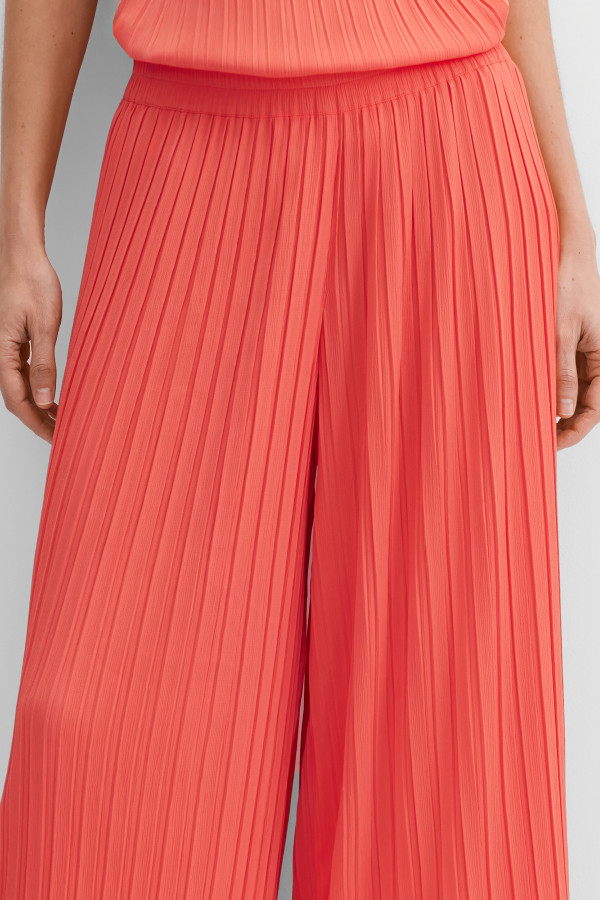 Брюки широкие укороченные плиссе