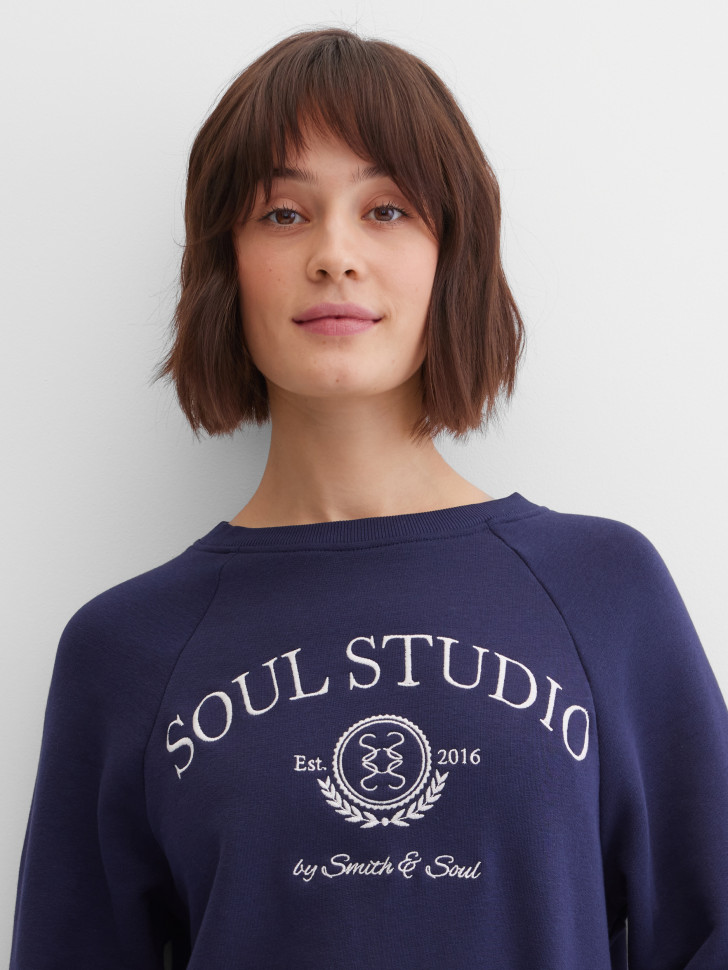 Свитшот укороченный