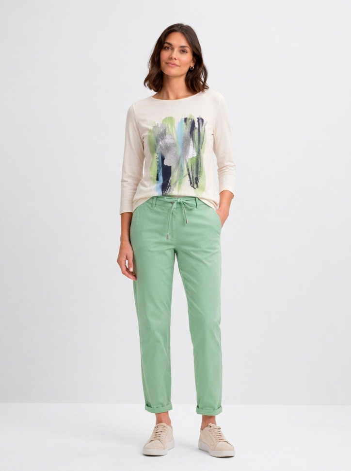 Брюки чинос