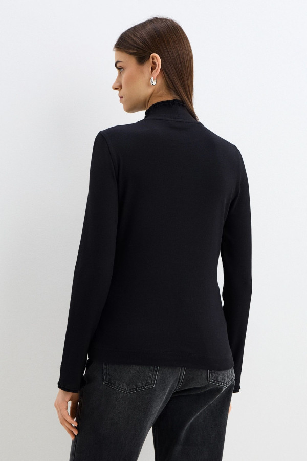 Водолазка полуприлегающего силуэта