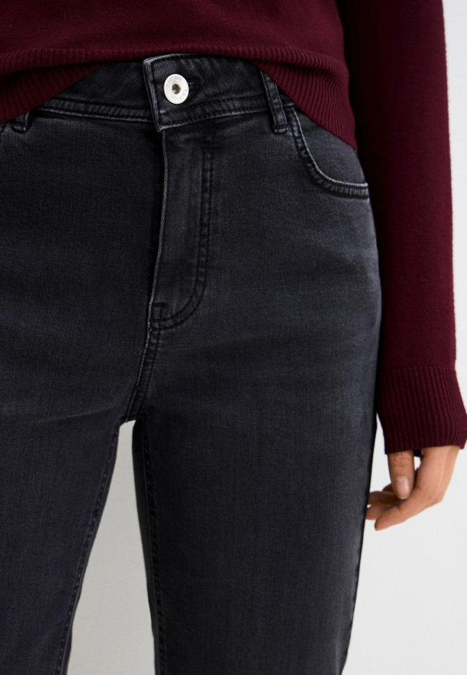 Джинсы прямого кроя