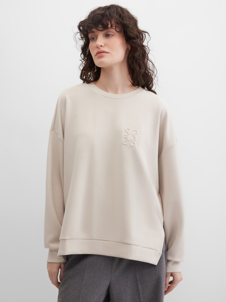 Свитшот свободного кроя