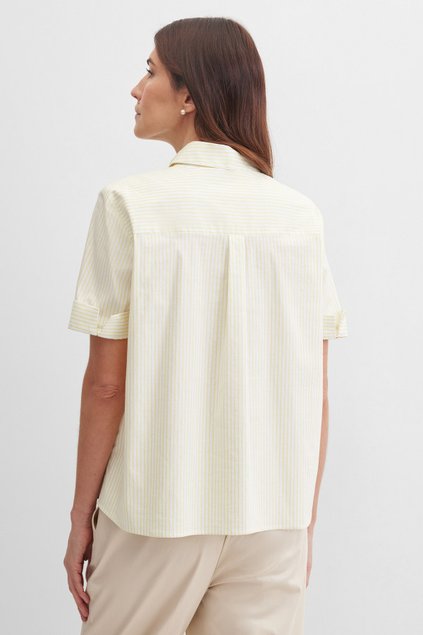 Блузка с коротким рукавом