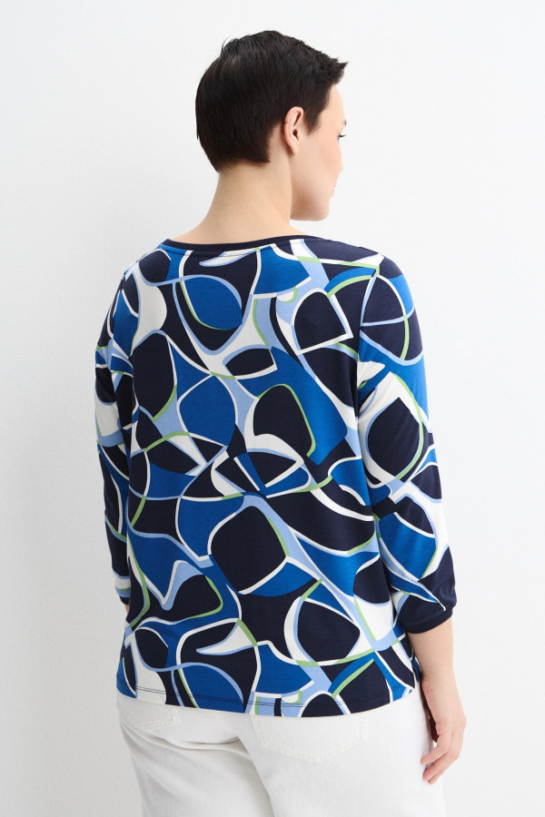 Лонгслив с геометричным принтом