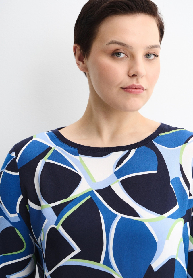 Лонгслив с геометричным принтом