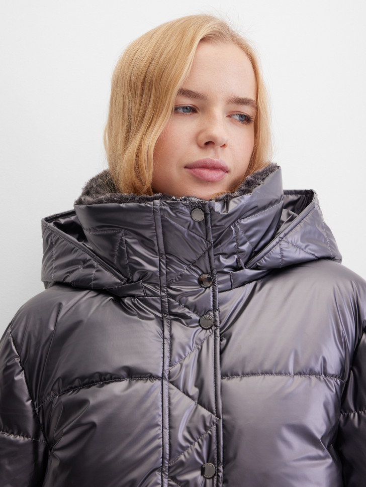 Куртка зимняя с капюшоном