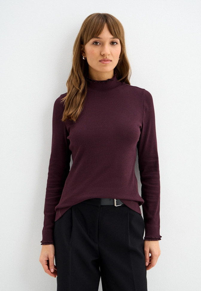 Водолазка полуприлегающего силуэта